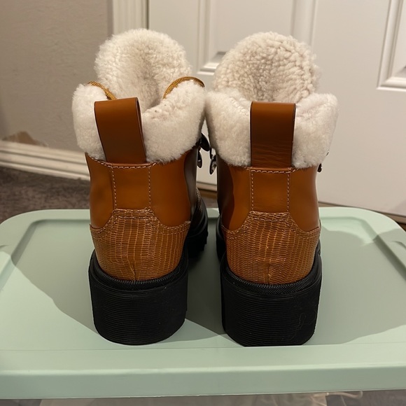 CHLOE LEATHER-SHERPA BOOTS *SIZE 36* - Picture 5 of 7